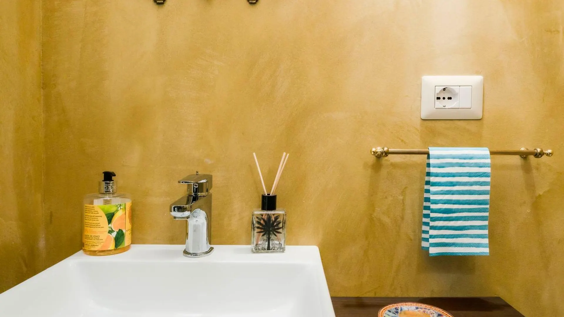 Arts Apartment Santa Maria Maggiore Zen 35 Rom