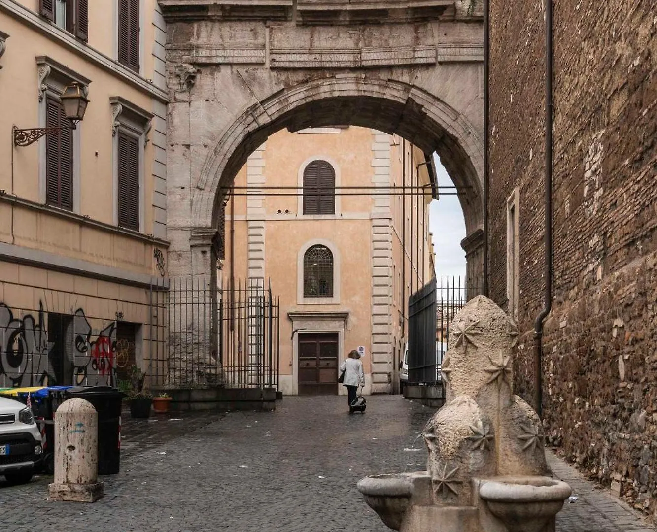 Arts Apartment Santa Maria Maggiore Zen 35 Rome 0*,  Italy