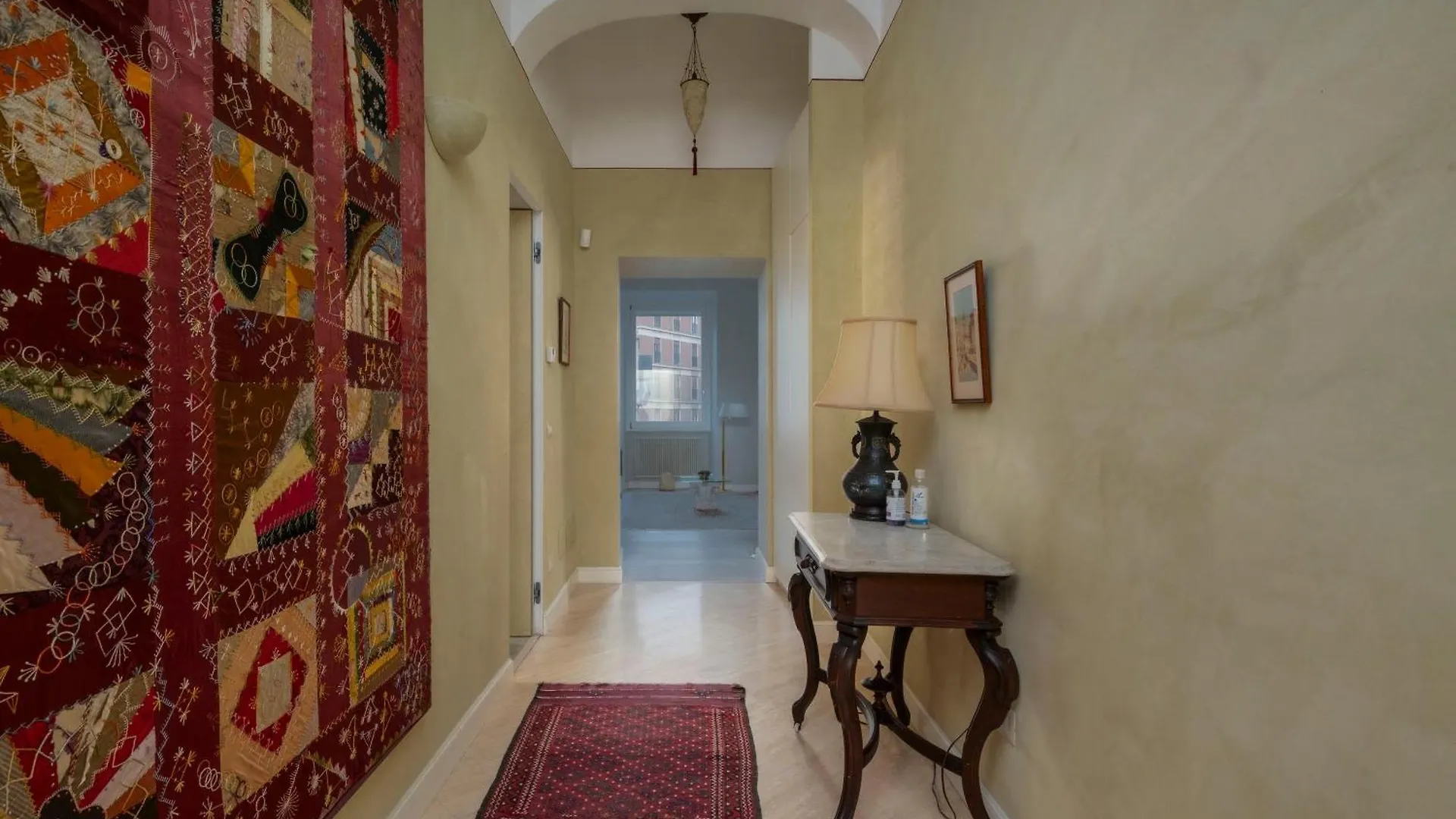 Arts Apartment Santa Maria Maggiore Zen 35 Rome
